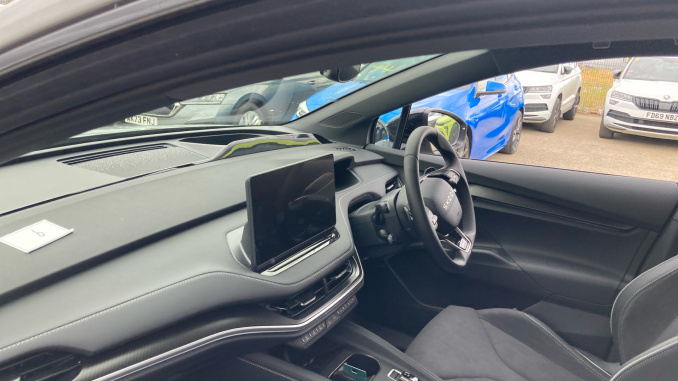 Skoda Enyaq 210kW 85 Sportline 82kWh 5dr Auto Electric Estate - Image 2